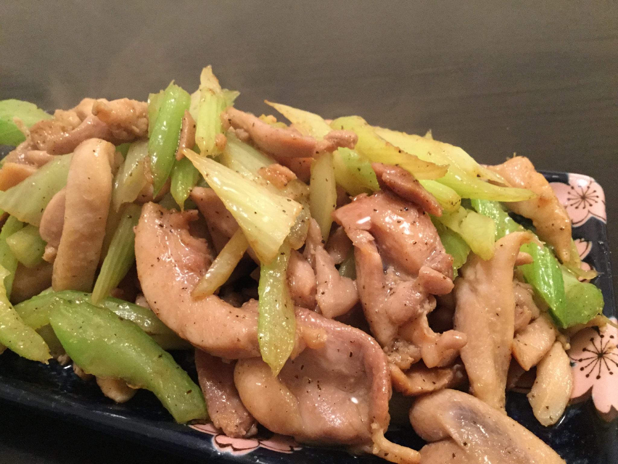 【鸡肉和芹菜能一起吃吗】芹菜和鸡肉能一起吃吗