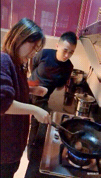 结婚后老婆第一次做饭，我怀疑娶了一个大小姐