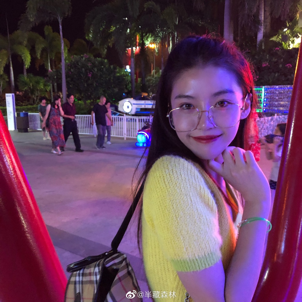 半藏森林清纯照