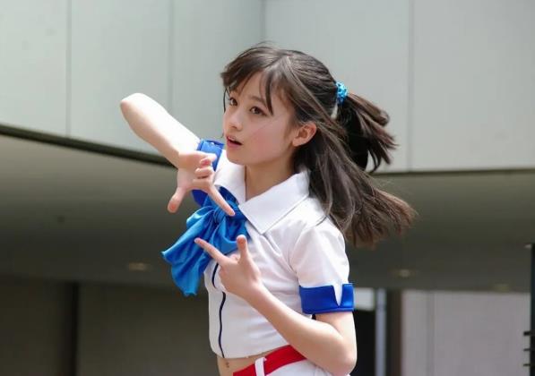 桥本环奈照片及个人简介桥本环奈和道枝骏佑什么关系