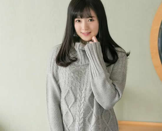 毛衣女是谁及资料，铃原爱蜜莉32分钟灰毛衣清纯脱俗