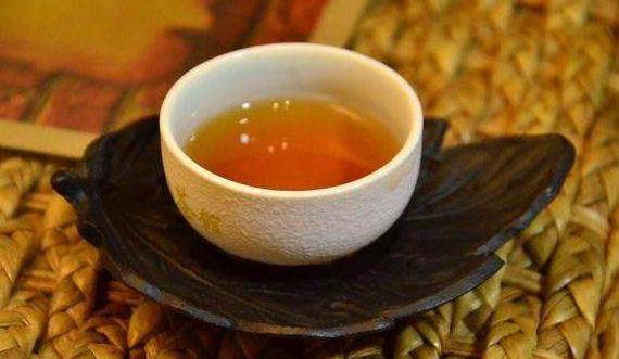 母乳之路＂困难重重＂,新妈妈＂开奶＂常见误区,别犯这几种错误