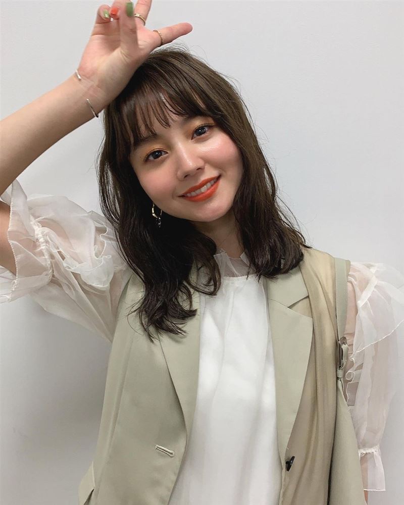 堀北真希的妹妹NANAMI推出性感写真。