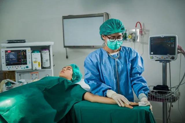 上环对女性伤害大,相比上环,更安全的避孕方式却很少人愿意尝试