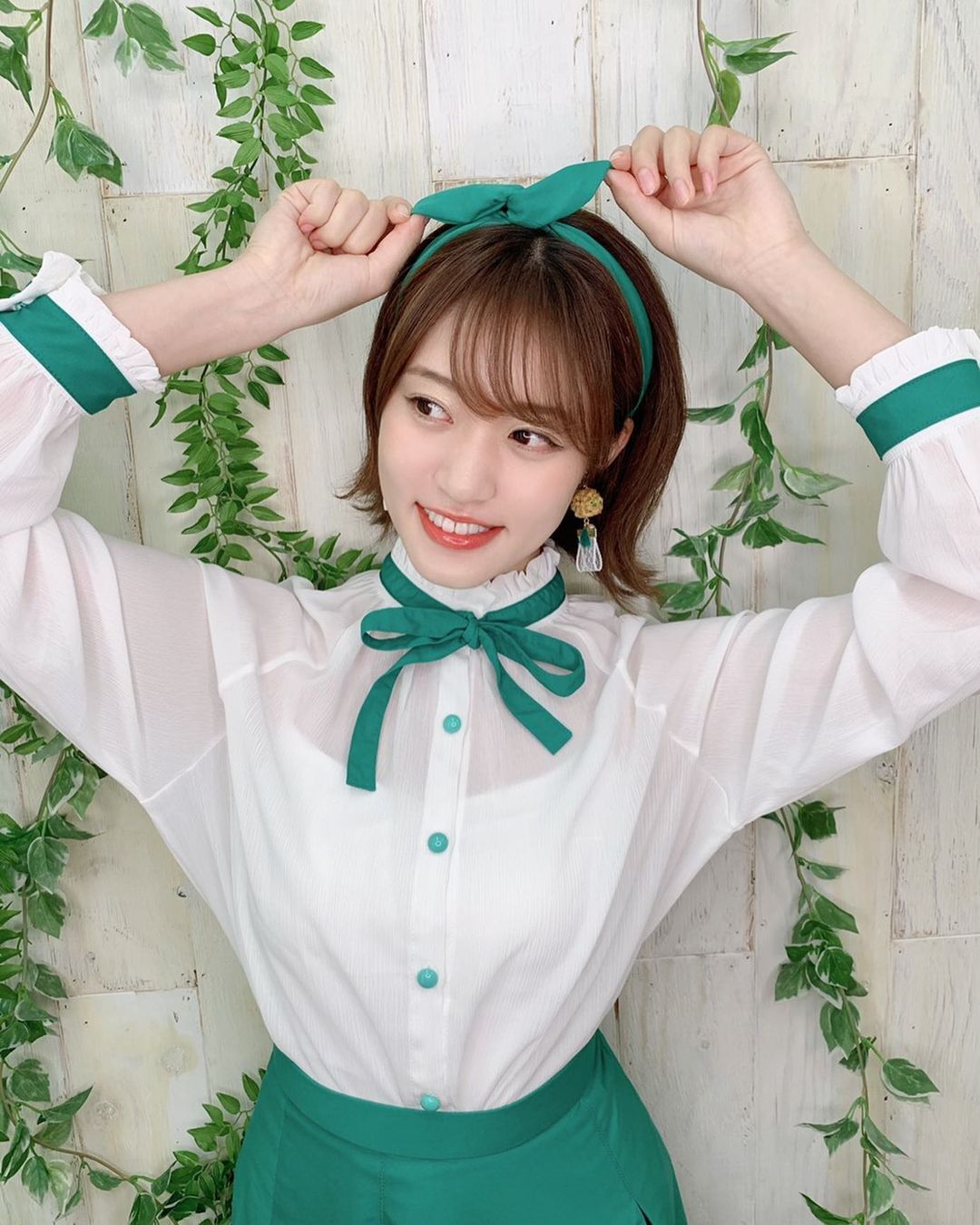 天菜开朗女神「王林」九头身曲线根本行走衣架如天使般「露齿灿笑」温暖又治愈人心