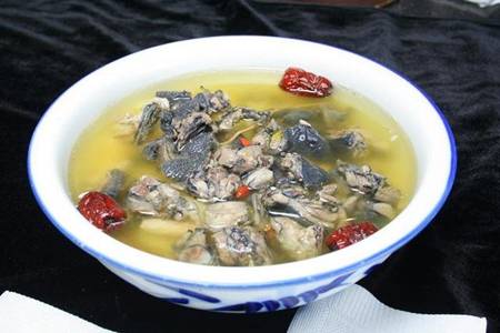 乌鸡汤怎么炖最有营养？乌鸡汤好喝又滋补的做法