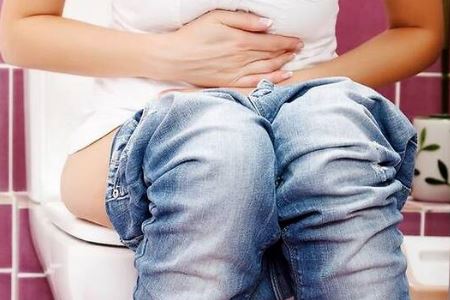 女白领改善便秘的两大常见方法