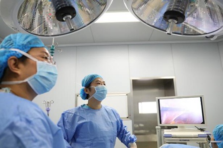 宫腔镜检查是怎么做的？女人做宫腔镜会疼痛不