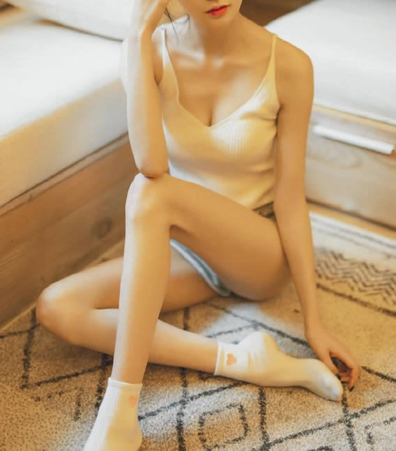 她的背影形容身材好 24张图片美女令你迷恋
