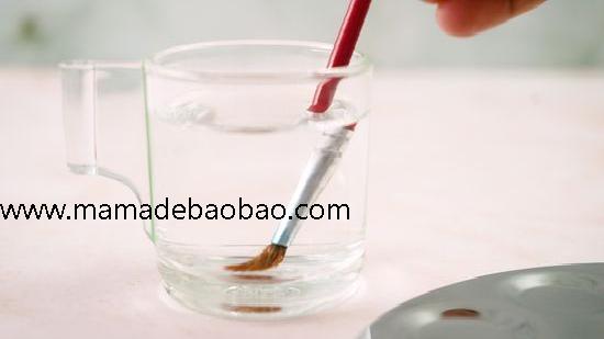 3种方法来用不同的颜色调出粉色（用丙烯酸颜料）
