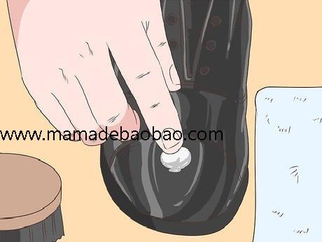 4种方法来使用凡士林（美容产品）
